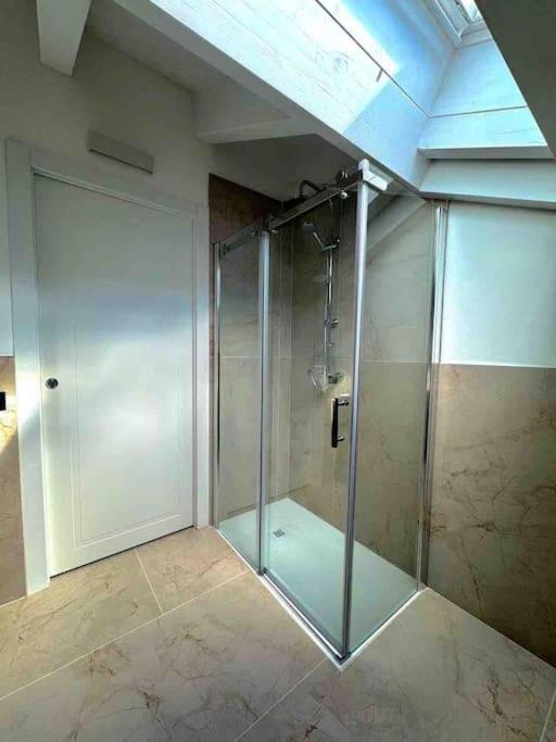 Apt. Aries - Penthouse Menaggio Kültér fotó